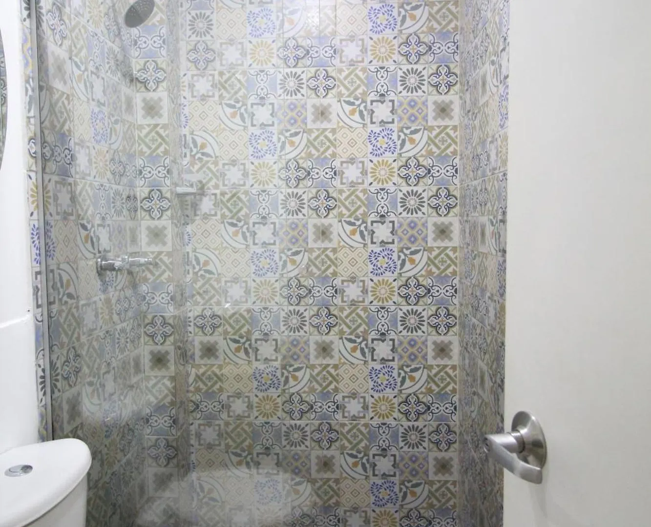 Apartment Economica Suite En Sector Manila El Poblado M102 By Roots Rentals Medellin